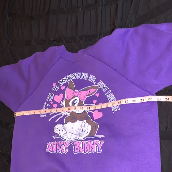 Vintage 80s 90s style rabbit bunny purple sweatshirt retro Honey Bunny - Picture 10 of 12
